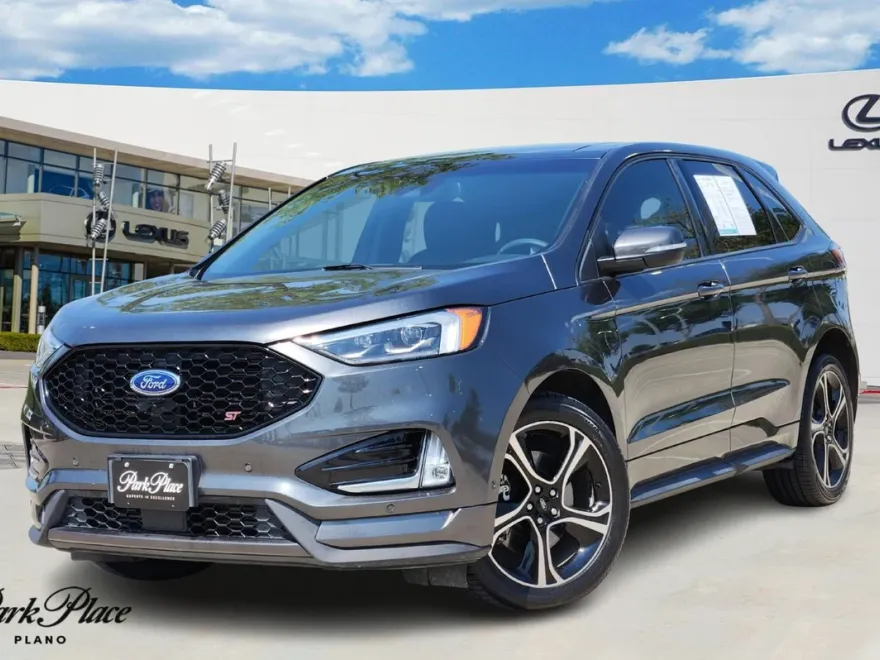 2020 Ford Edge ST photo 1