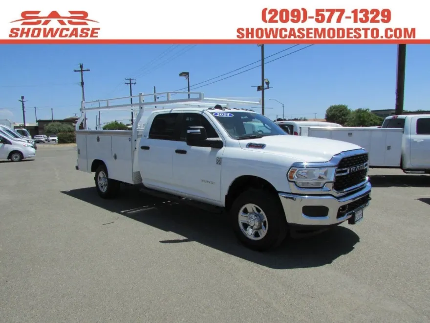 2024 Ram 3500 SLT photo 1