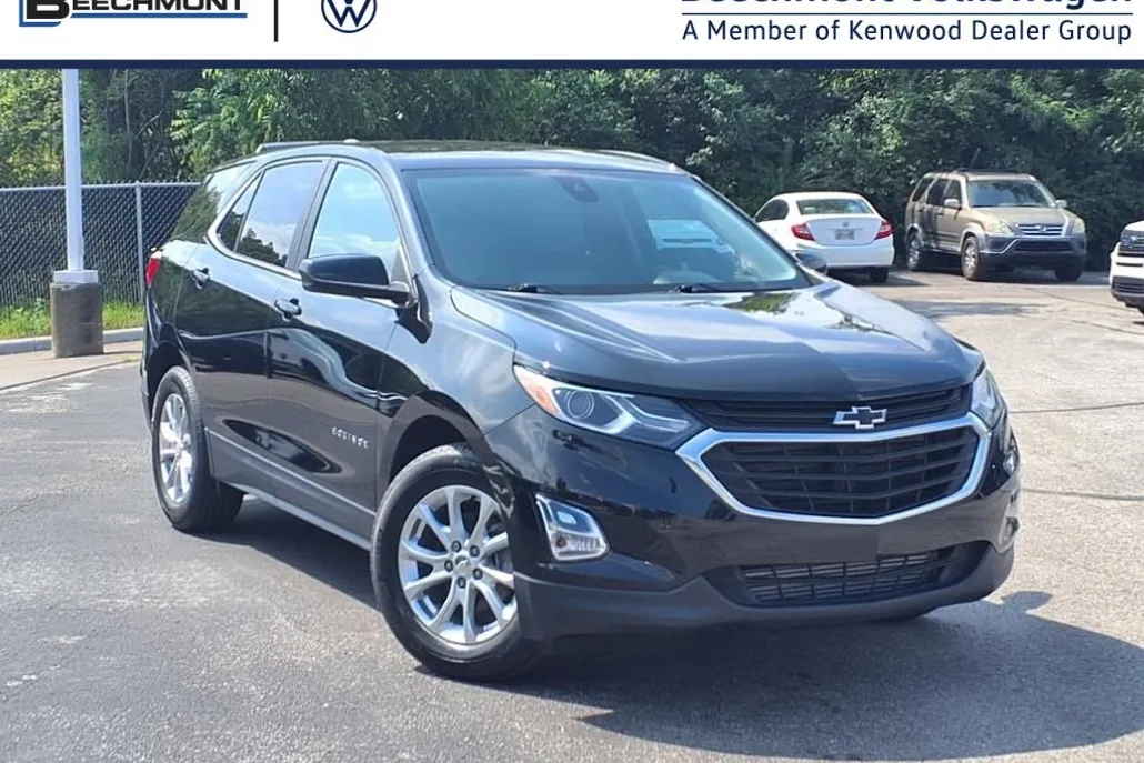 2021 Chevrolet Equinox LT photo 1
