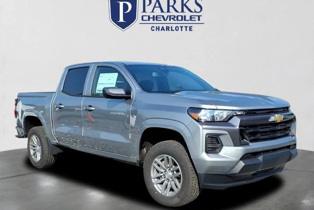2026 Chevrolet Colorado LT photo 1