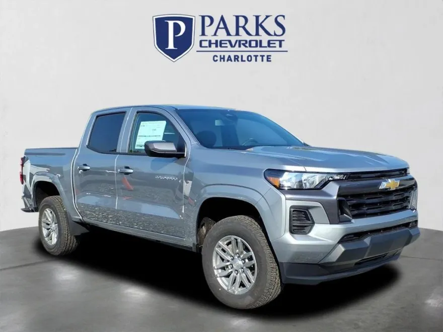 2026 Chevrolet Colorado LT photo 1