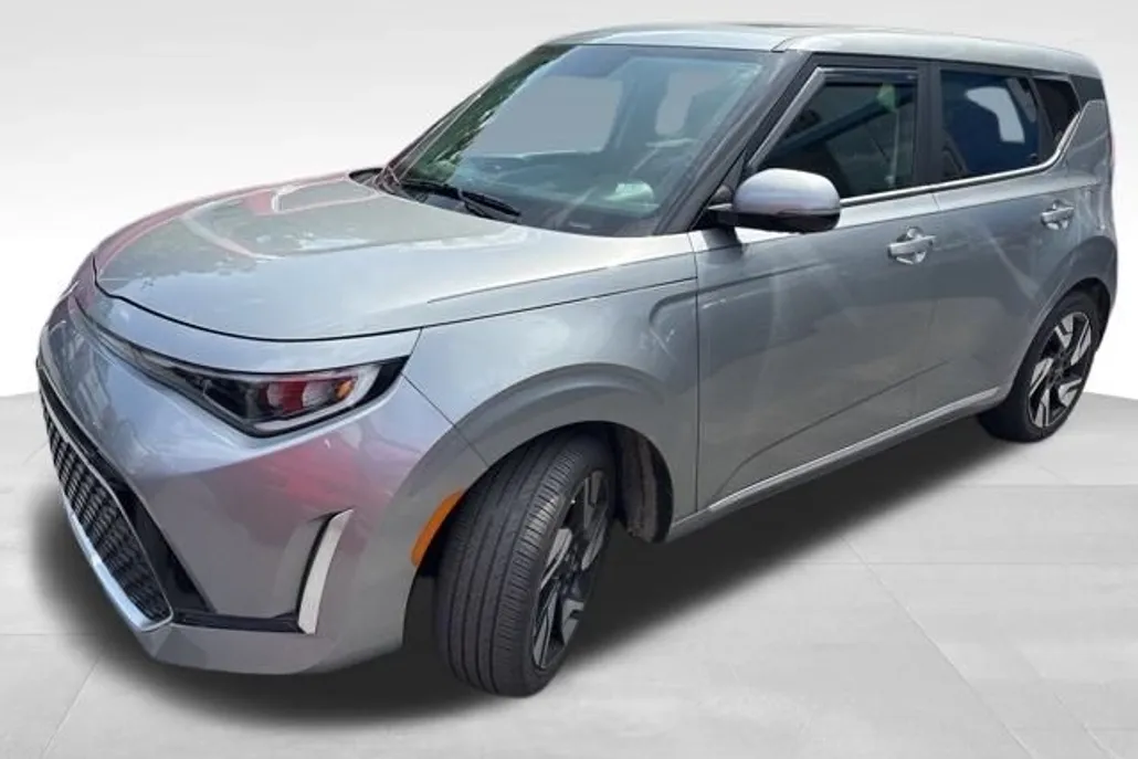 2024 Kia Soul GT-Line photo 1