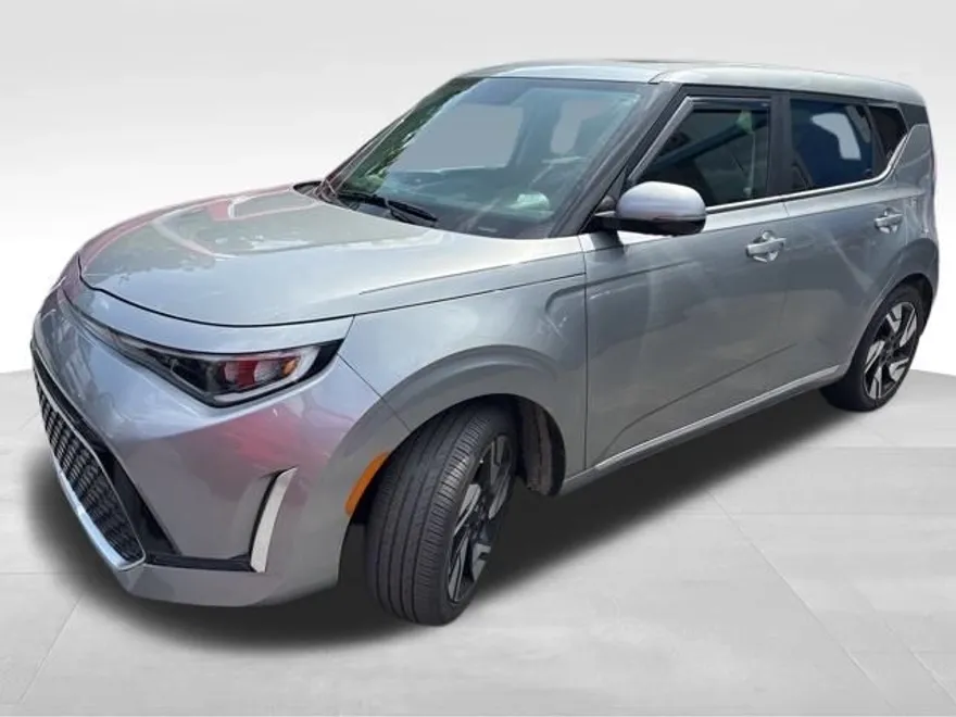 2024 Kia Soul GT-Line photo 1