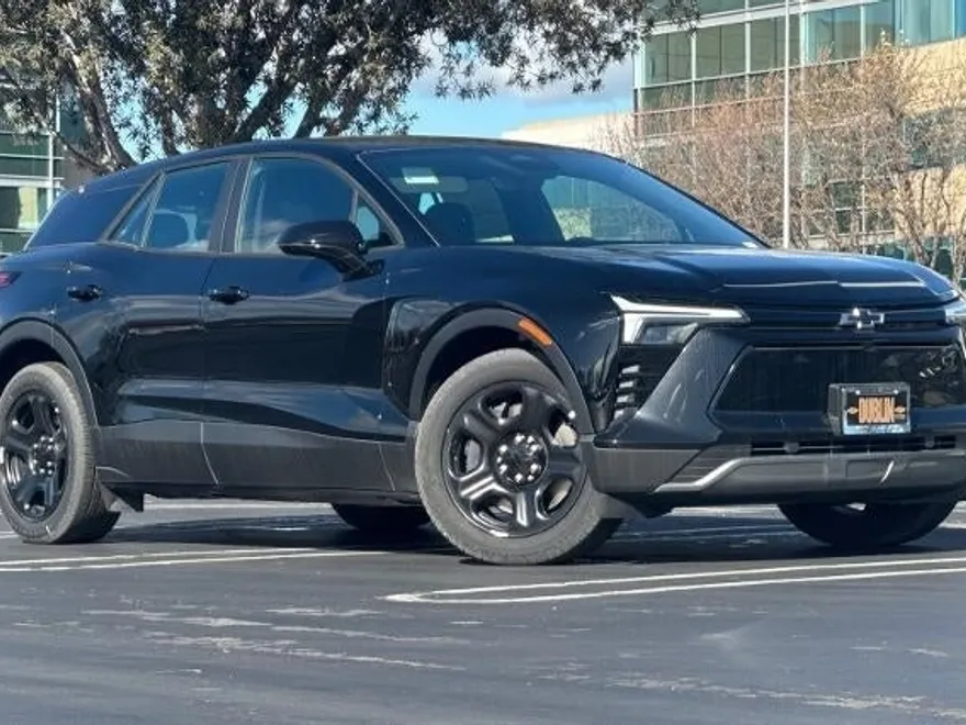 2024 Chevrolet Blazer EV photo 1