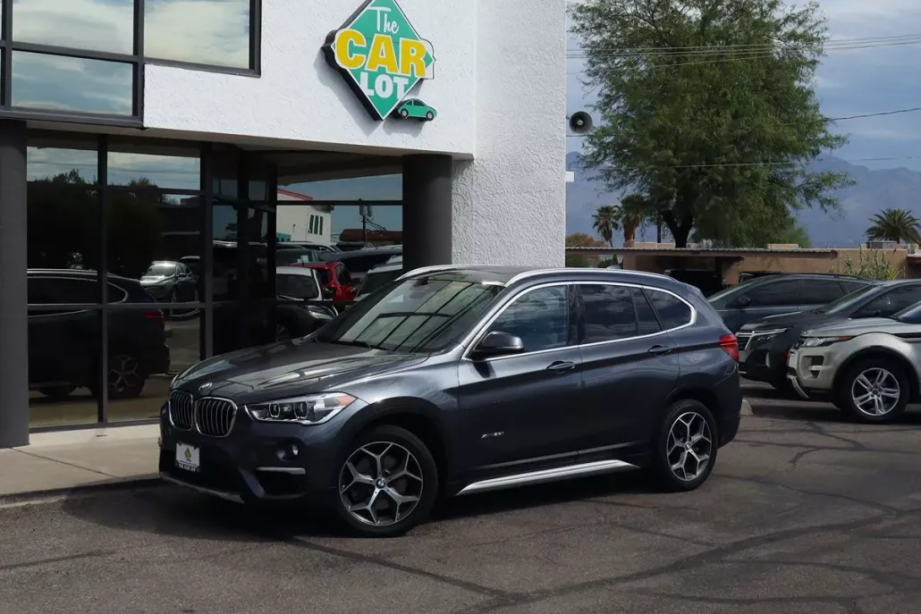 2017 Bmw X1 XDrive28i photo 1