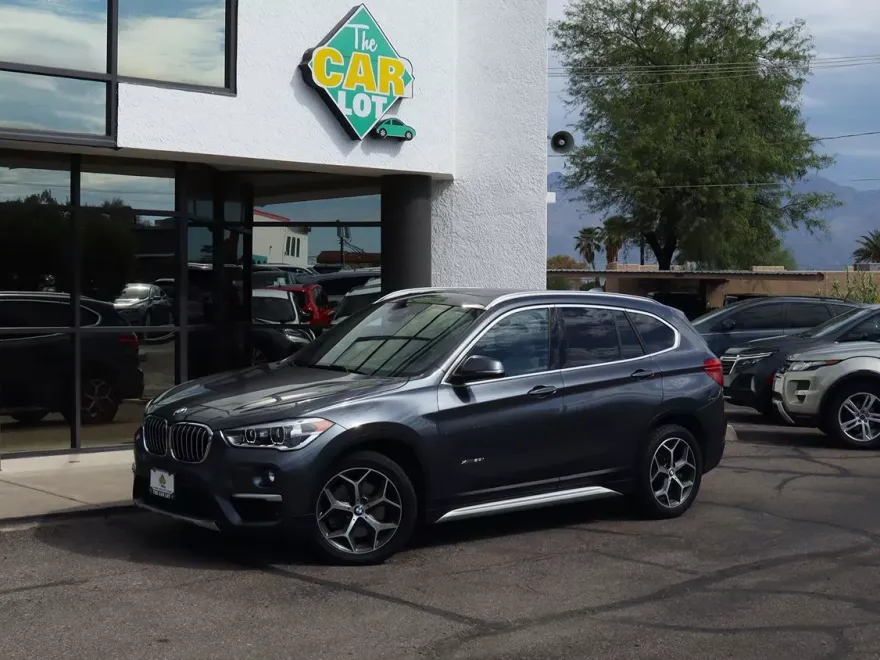 2017 Bmw X1 XDrive28i photo 1