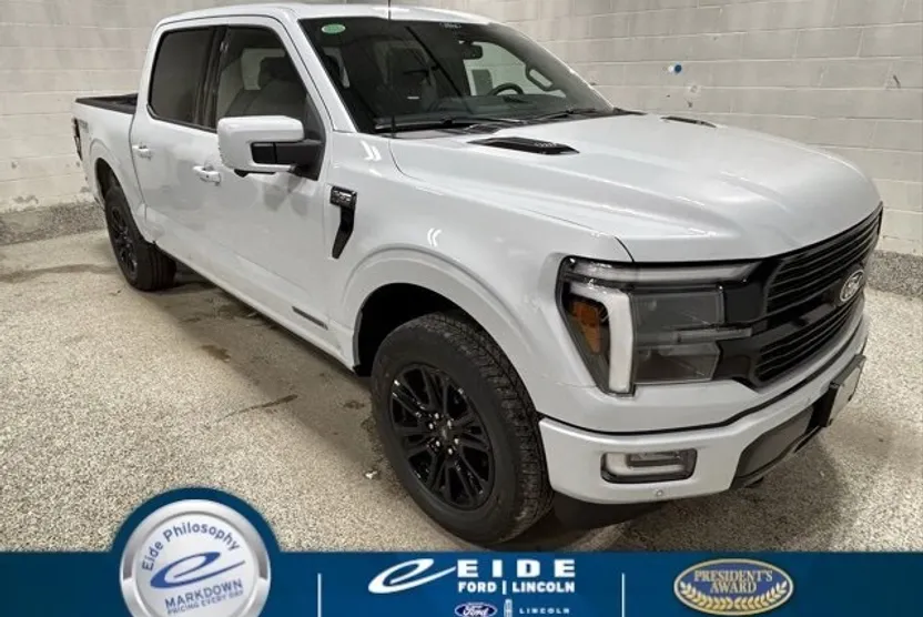 2025 Ford F-150 Platinum photo 1