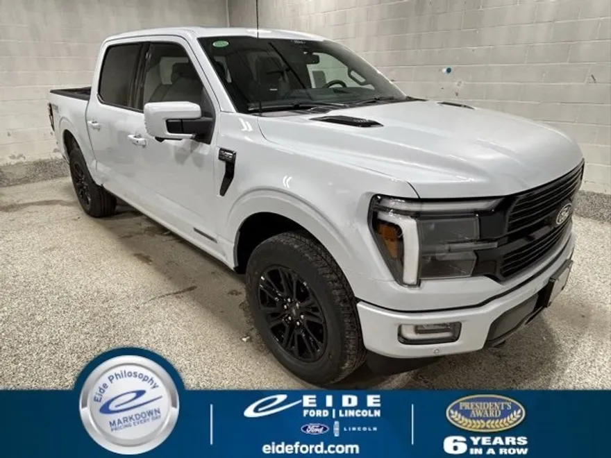 2025 Ford F-150 Platinum photo 1