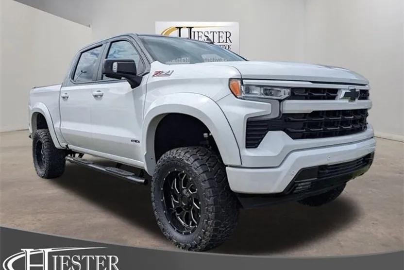 2025 Chevrolet Silverado 1500 RST photo 1