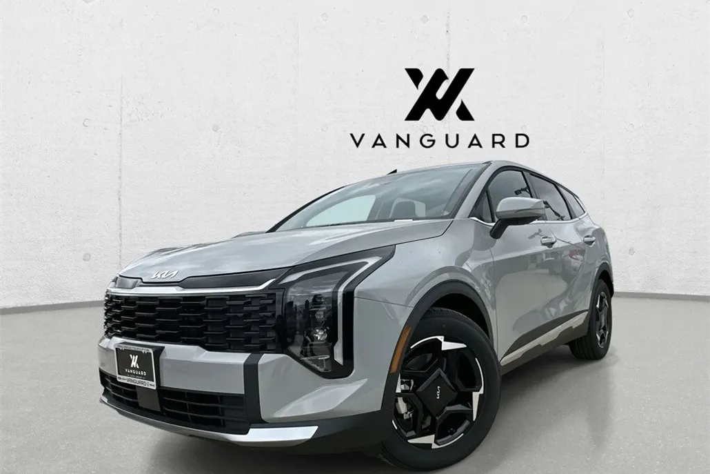 2026 Kia Sportage EX photo 1
