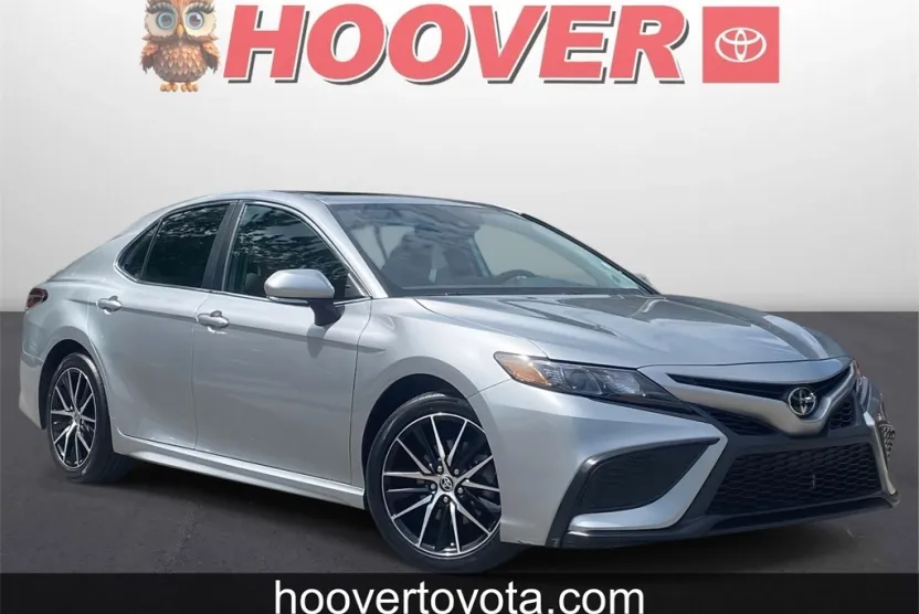 2023 Toyota Camry SE photo 1