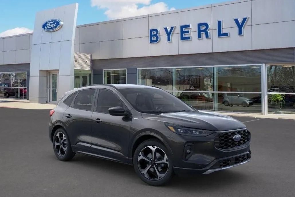 2025 Ford Escape ST-Line Elite photo 1