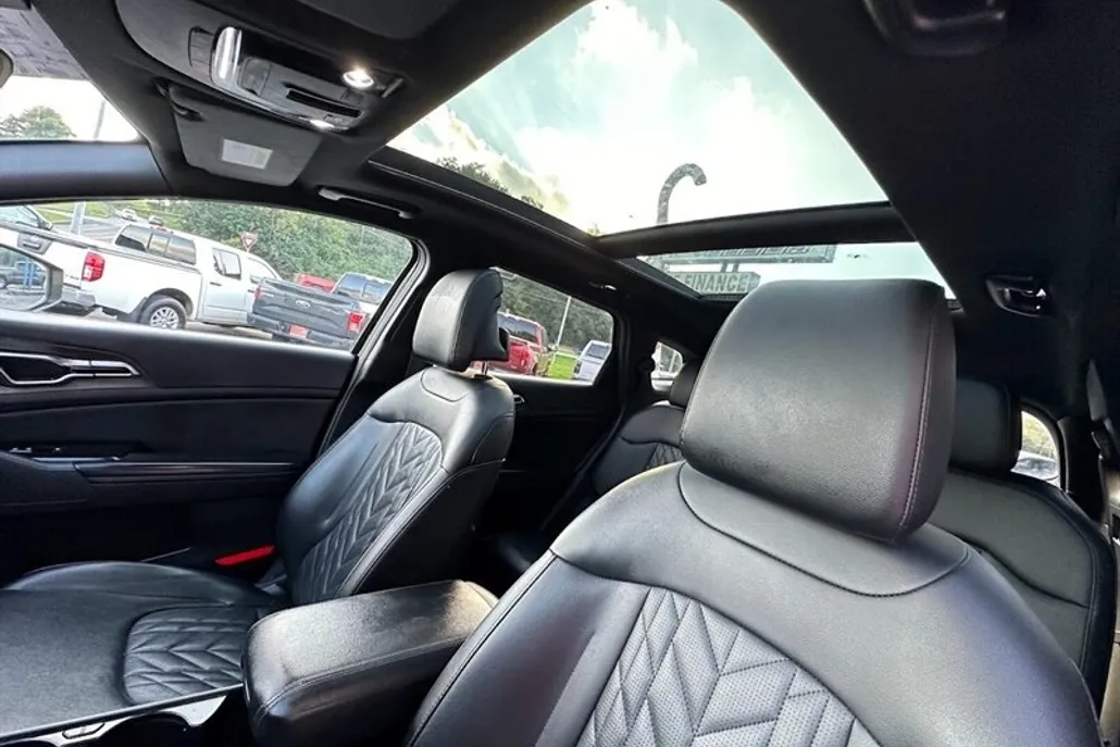 2023 Kia Sportage X-Pro photo 1
