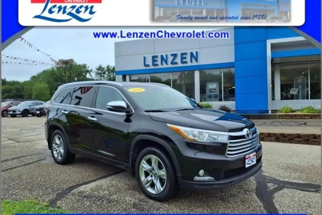 2016 Toyota Highlander Limited photo 1