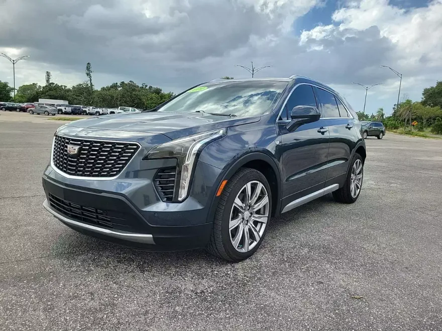 2019 Cadillac XT4 Premium Luxury photo 1