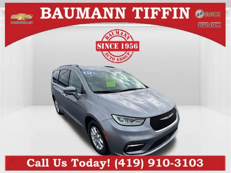 2021 Chrysler Pacifica Touring L photo 1