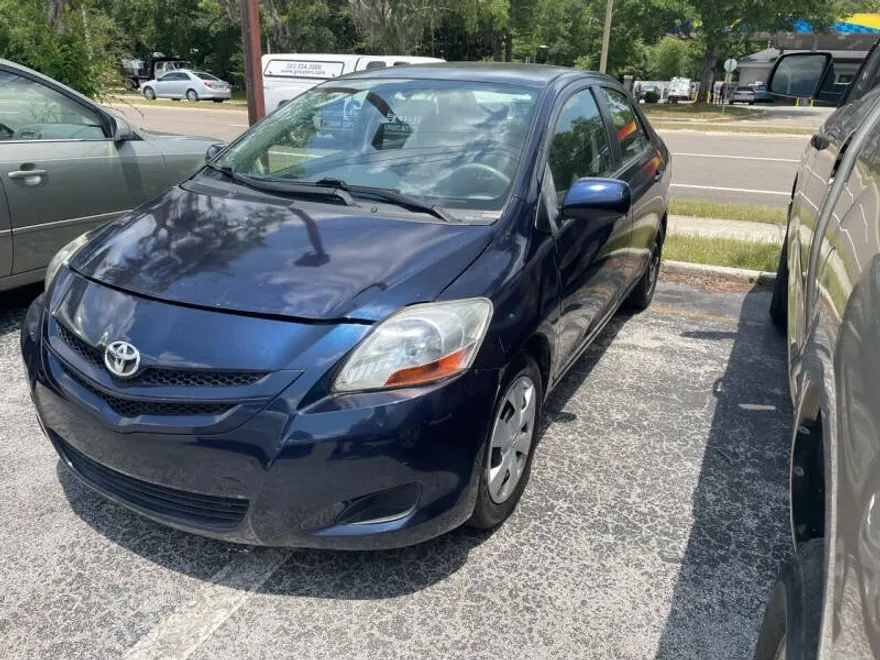 2008 Toyota Yaris Base photo 1