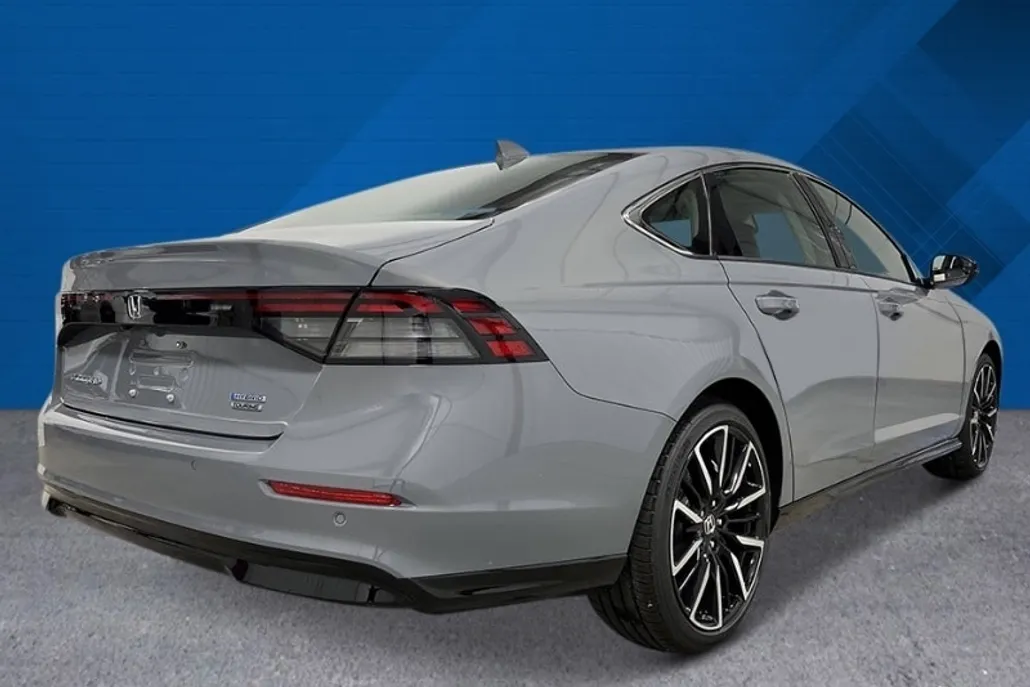 2025 Honda Accord Hybrid Touring photo 1