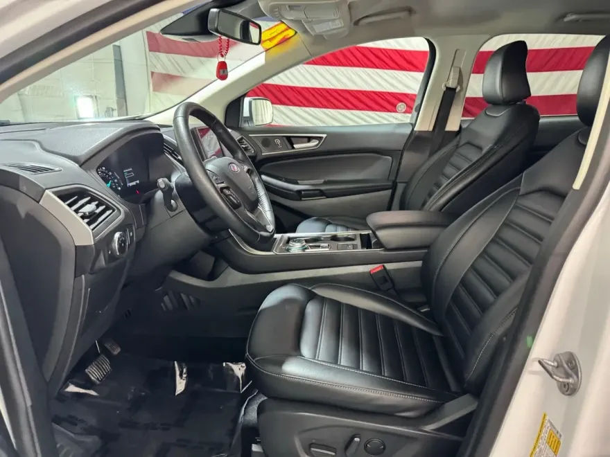 2024 Ford Edge SEL photo 10