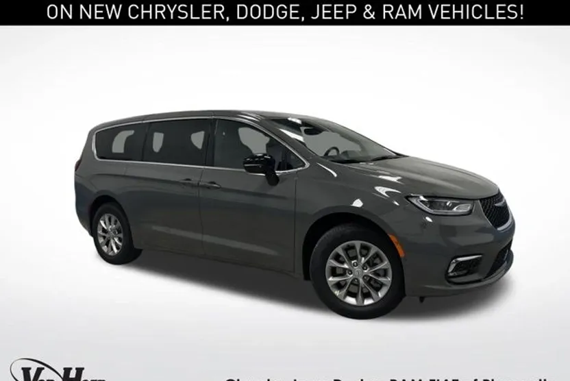 2025 Chrysler Pacifica photo 1