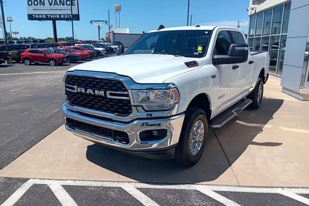 2024 Ram 2500 Big Horn photo 1