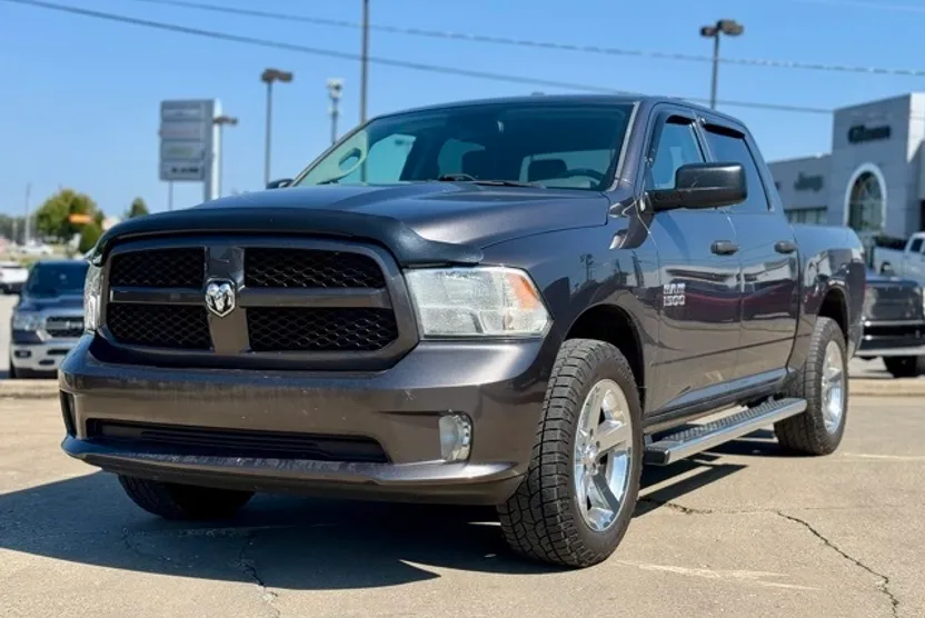 2016 Ram 1500 Express photo 1