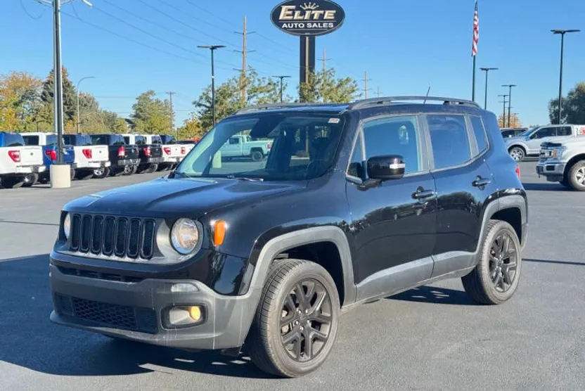 2017 Jeep Renegade Latitude North Edition photo 1