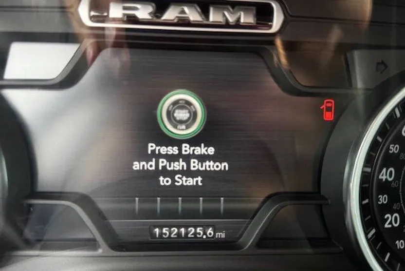 2019 Ram 1500 Laramie photo 1