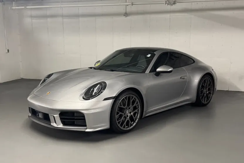 2025 Porsche 911 photo 1