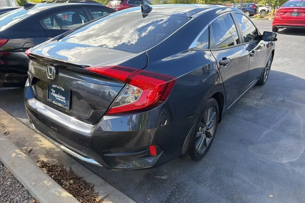2019 Honda Civic EX photo 1