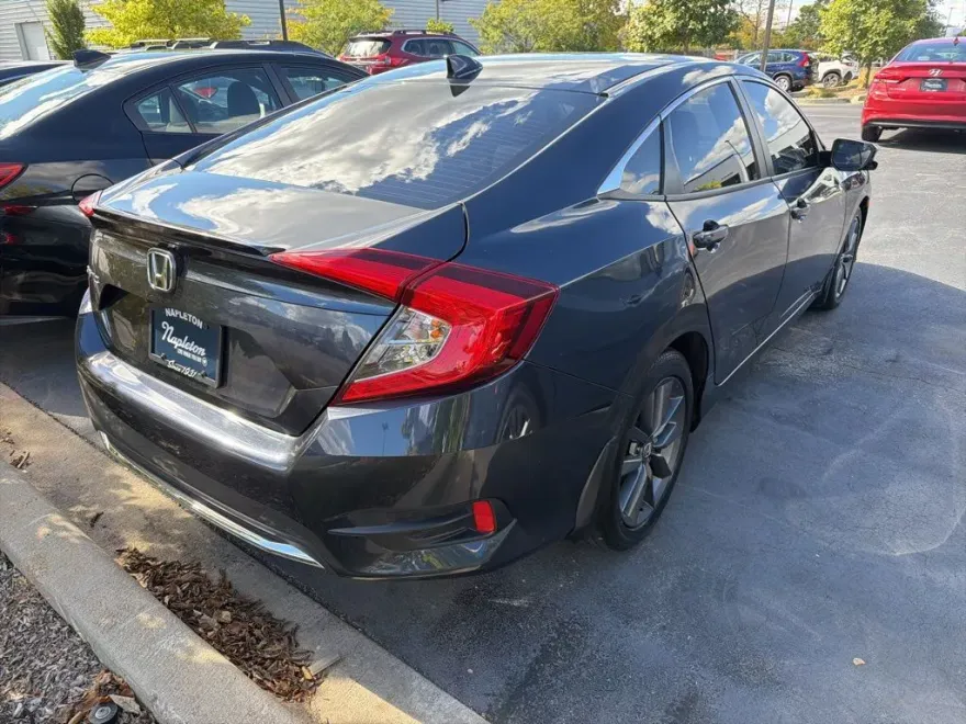 2019 Honda Civic EX photo 1