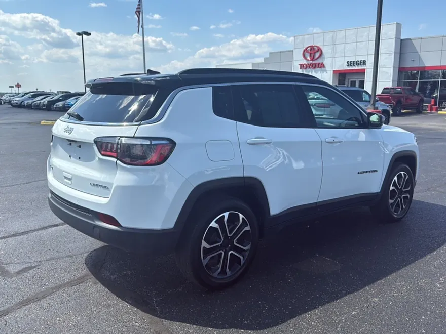 2024 Jeep Compass Limited photo 1