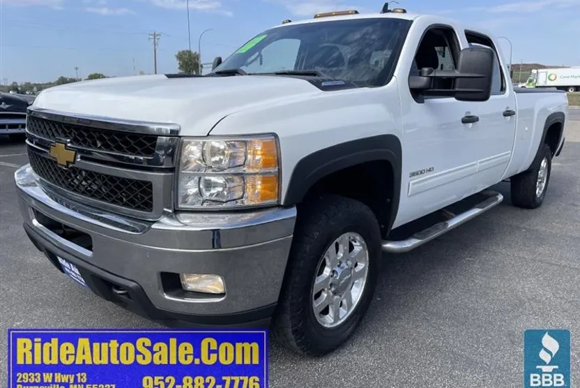 2012 Chevrolet Silverado 3500HD LT photo 1