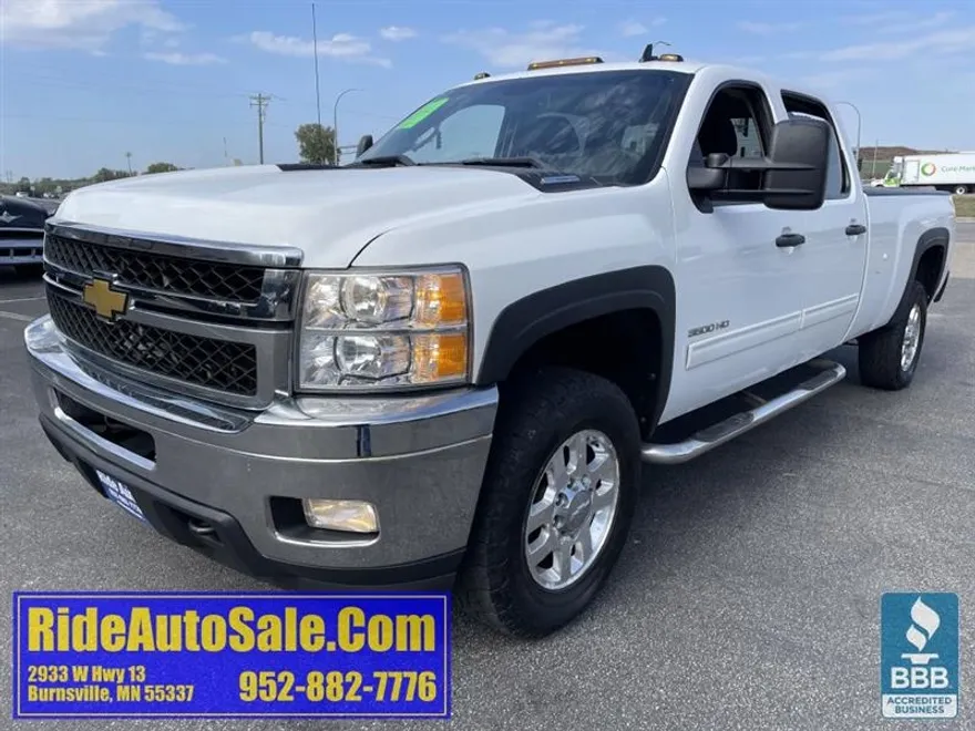 2012 Chevrolet Silverado 3500HD LT photo 1