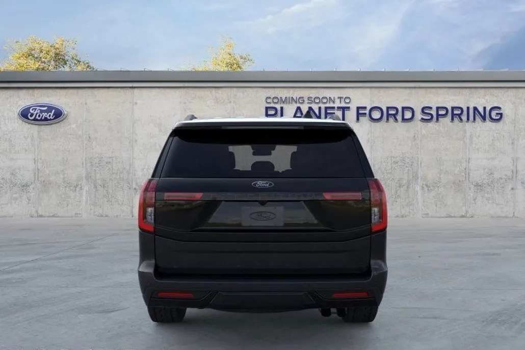2025 Ford Expedition photo 1