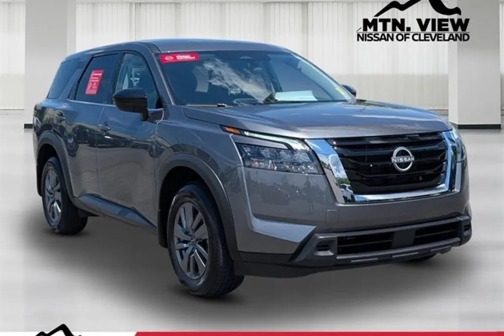 2025 Nissan Pathfinder S photo 1