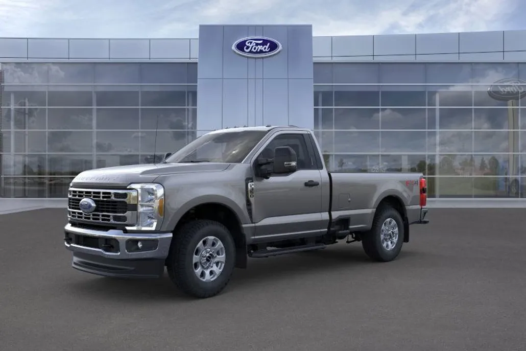 2025 Ford F-350 XLT photo 1