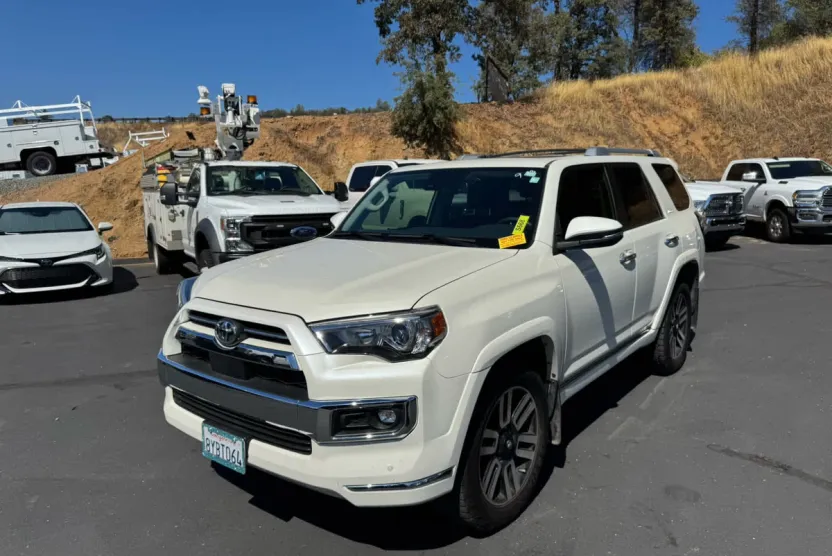 2021 Toyota 4Runner Limited photo 1