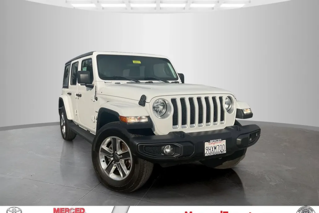 2020 Jeep Wrangler Unlimited Sahara photo 1