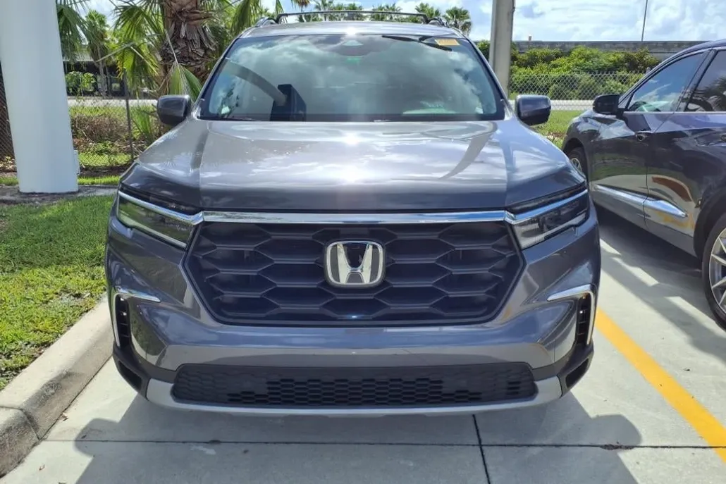 2023 Honda Pilot EX-L photo 1