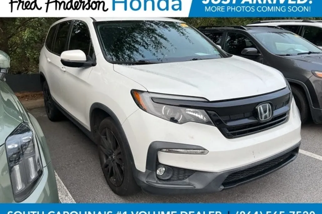 2021 Honda Pilot Special Edition photo 1