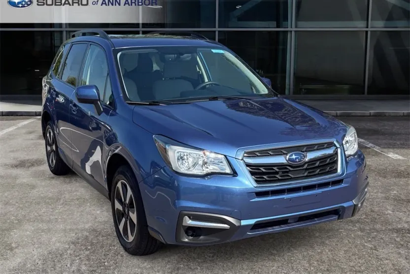 2018 Subaru Forester 2.5i Premium photo 1
