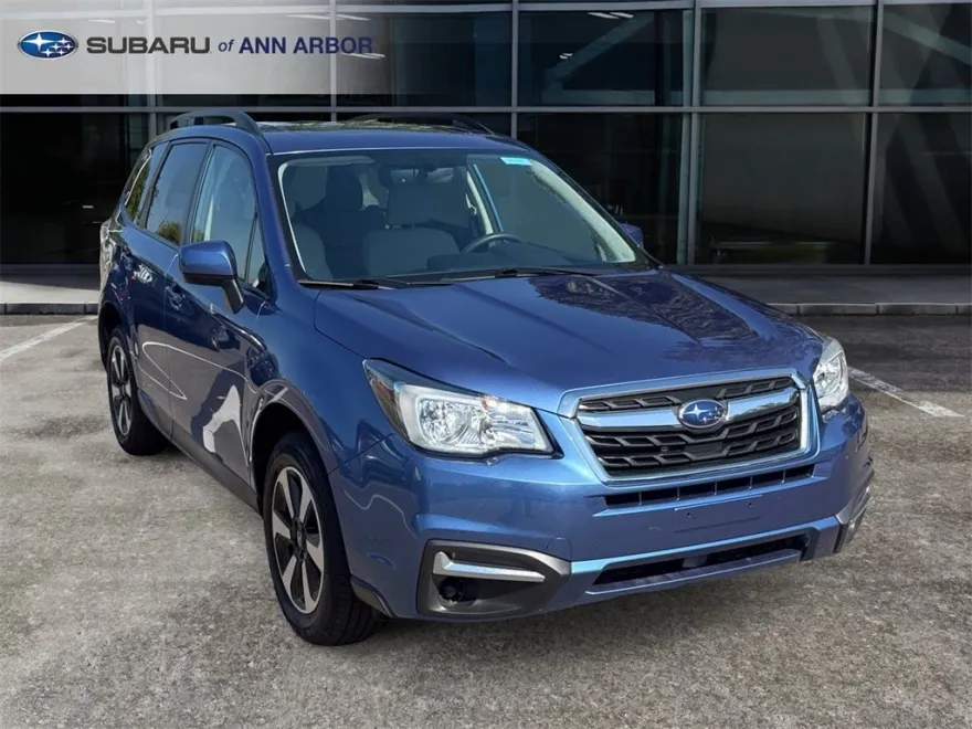 2018 Subaru Forester 2.5i Premium photo 1
