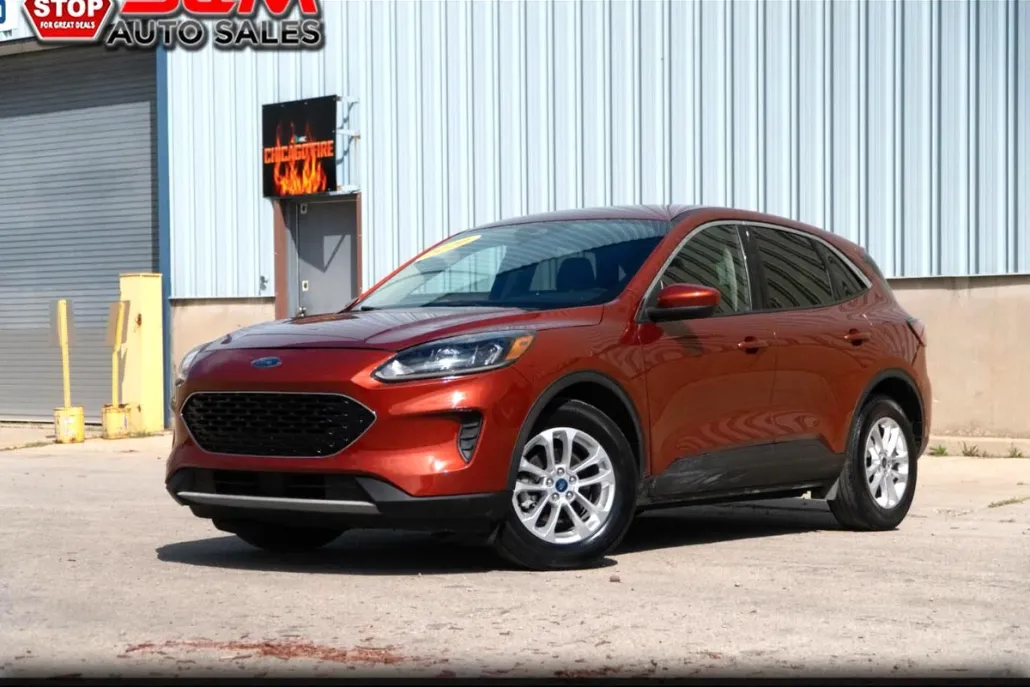 2020 Ford Escape SE photo 1