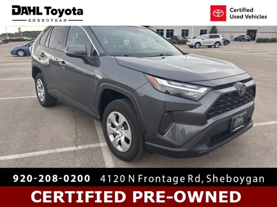 2024 Toyota RAV4 LE photo 1