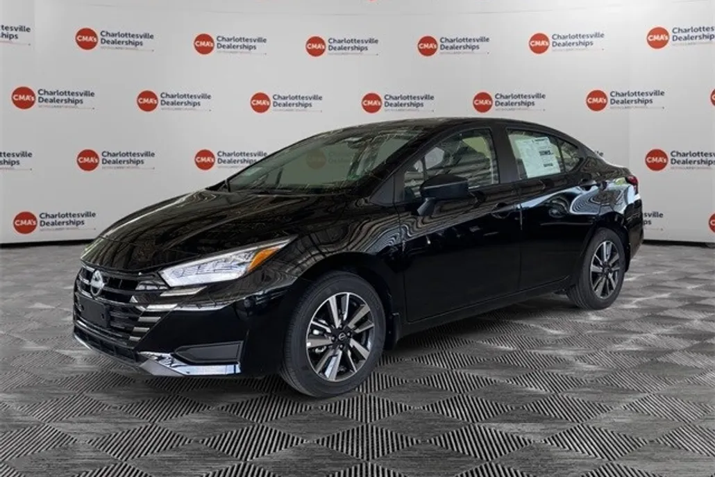 2025 Nissan Versa 1.6 S photo 1