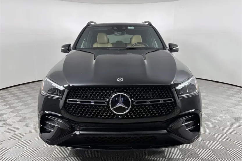 2025 Mercedes Benz GLE 350 4MATIC photo 1