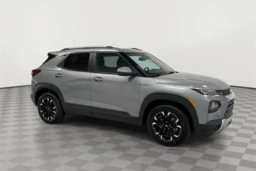 2023 Chevrolet Trailblazer LT photo 1