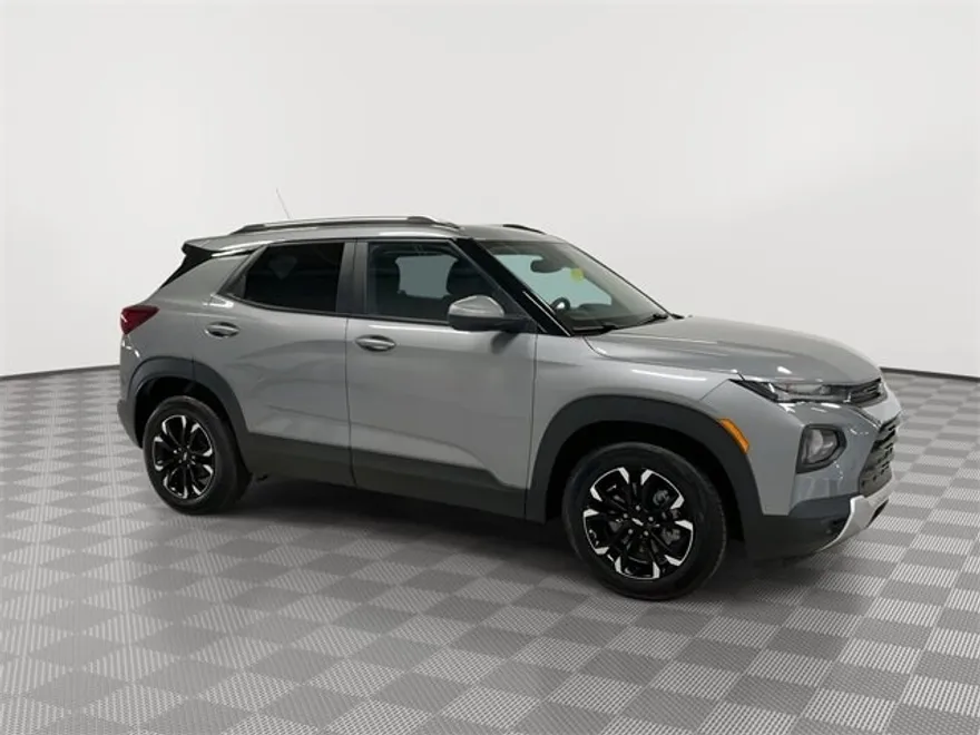 2023 Chevrolet Trailblazer LT photo 1