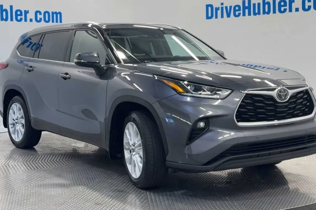 2020 Toyota Highlander Limited photo 1